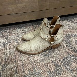 Frye Ray Harness White Ivory Crackle 8.5